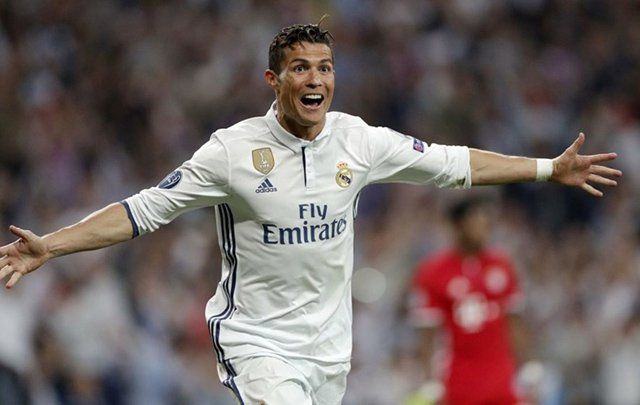 Lợi thế về chiều cao của Ronaldo trong thi đấu